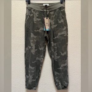 Prana "Cozy-Up" Ankle Sage Camo Colored Adjustable Joggers Womens Size Small